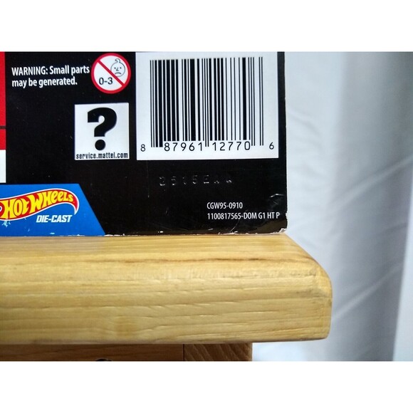 Hot Wheels Star Wars TFA Tie Fighter vs. Millennium Falcon Die-Cast - Picture 5 of 7